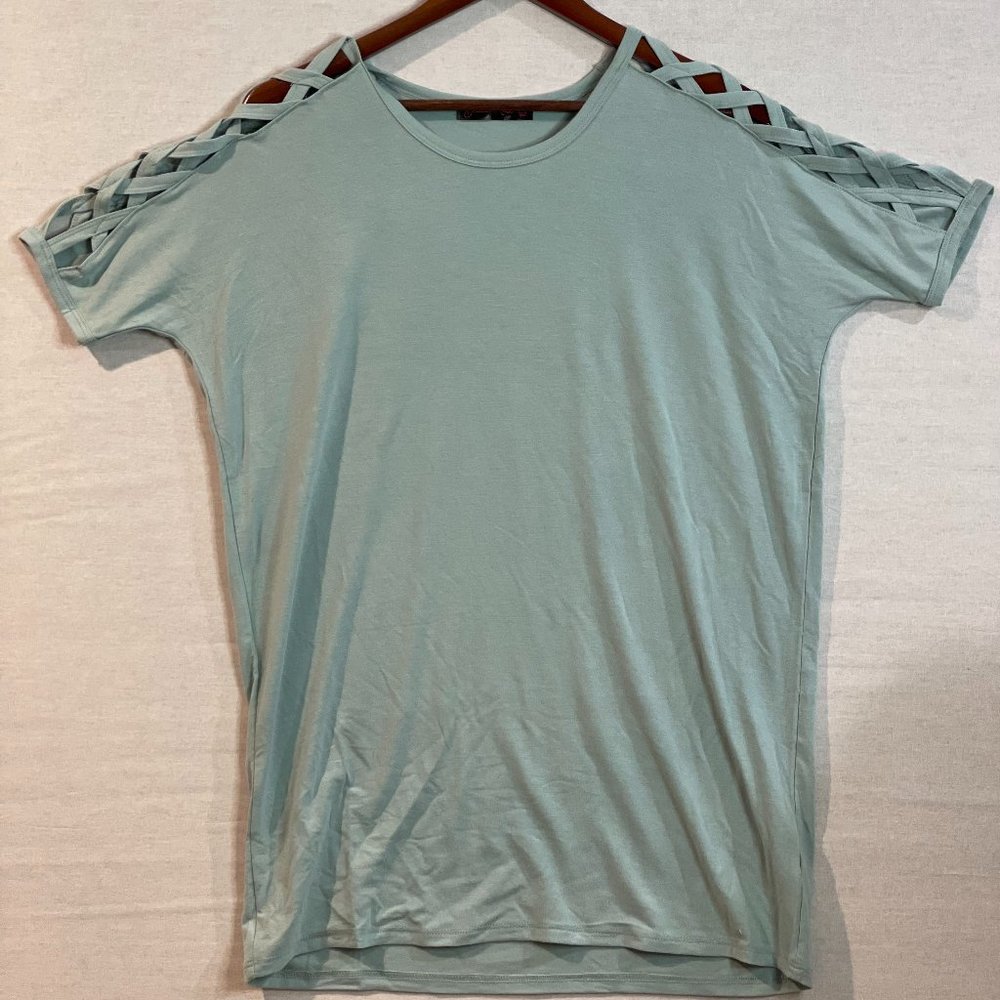 Shiela Rose Tunic Blouse Size Small Short Sleeve Stretch Green